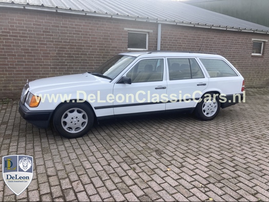 1986 Mercedes 300TD Automaat oldtimer te koop