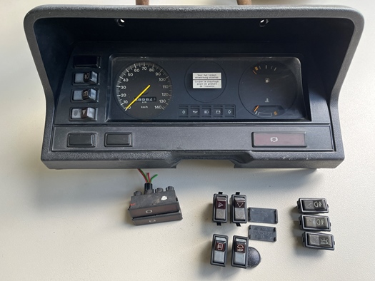 Ford - dashboard instrument cluster en schakelaars te koop