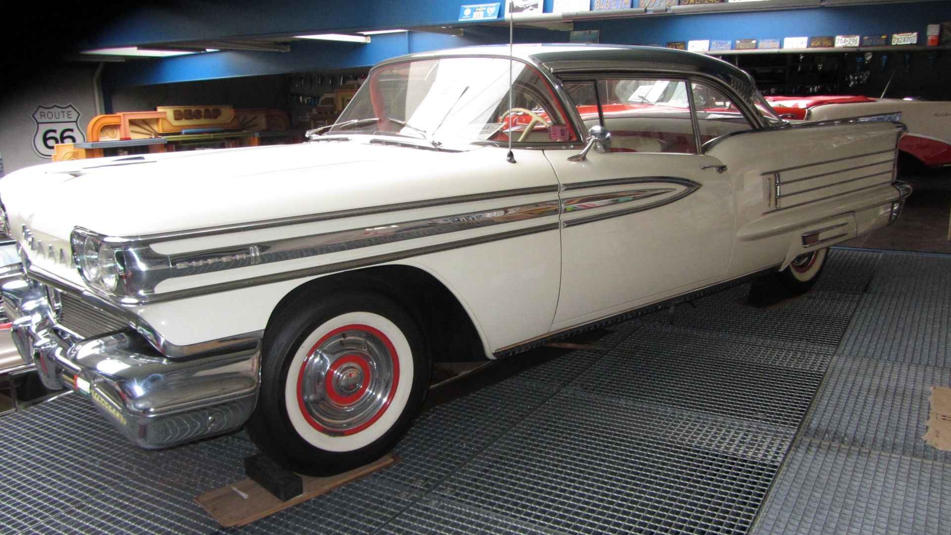 1958 Oldsmobile Super 88  Coupe oldtimer te koop