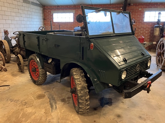 1952 Mercedes Unimog 2010 oldtimer vrachtwagen te koop