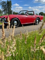 1964 Triumph TR4 Roadster | Surrey top oldtimer te koop
