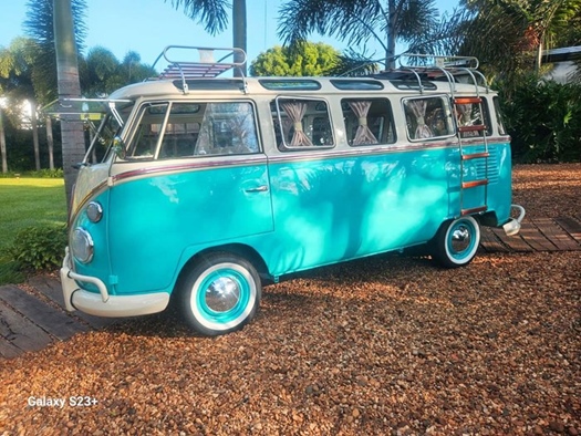 1975 Volkswagen T1 "Samba 23 window" oldtimer te koop