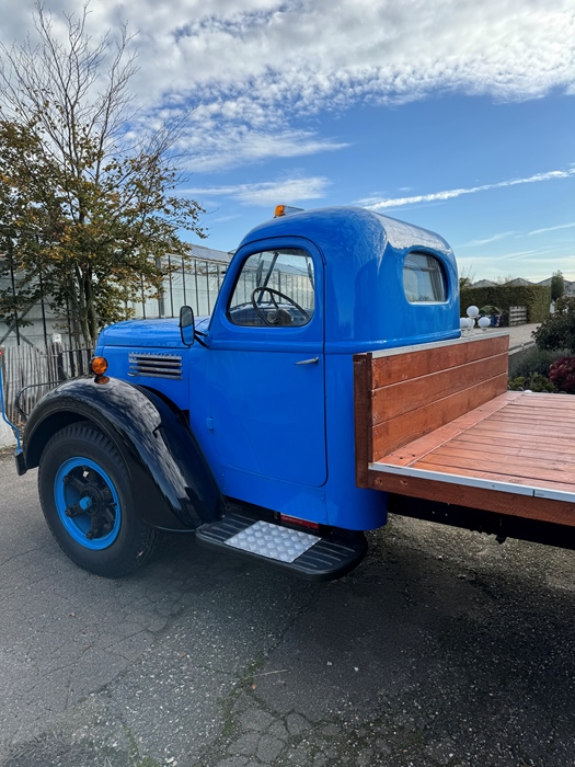 1947 International KB-7 oldtimer vrachtwagen te koop