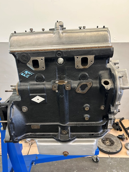 Nieuw gereviseerde RILEY 2.4 motor en toebehoren. te koop