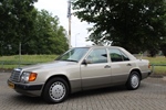 1990 Mercedes 260E W124 oldtimer te koop