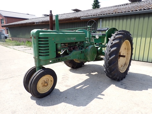 1950 John Deere B Styled  electric start oldtimer tractor te koop