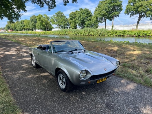 1980 Fiat 124 Spider oldtimer te koop