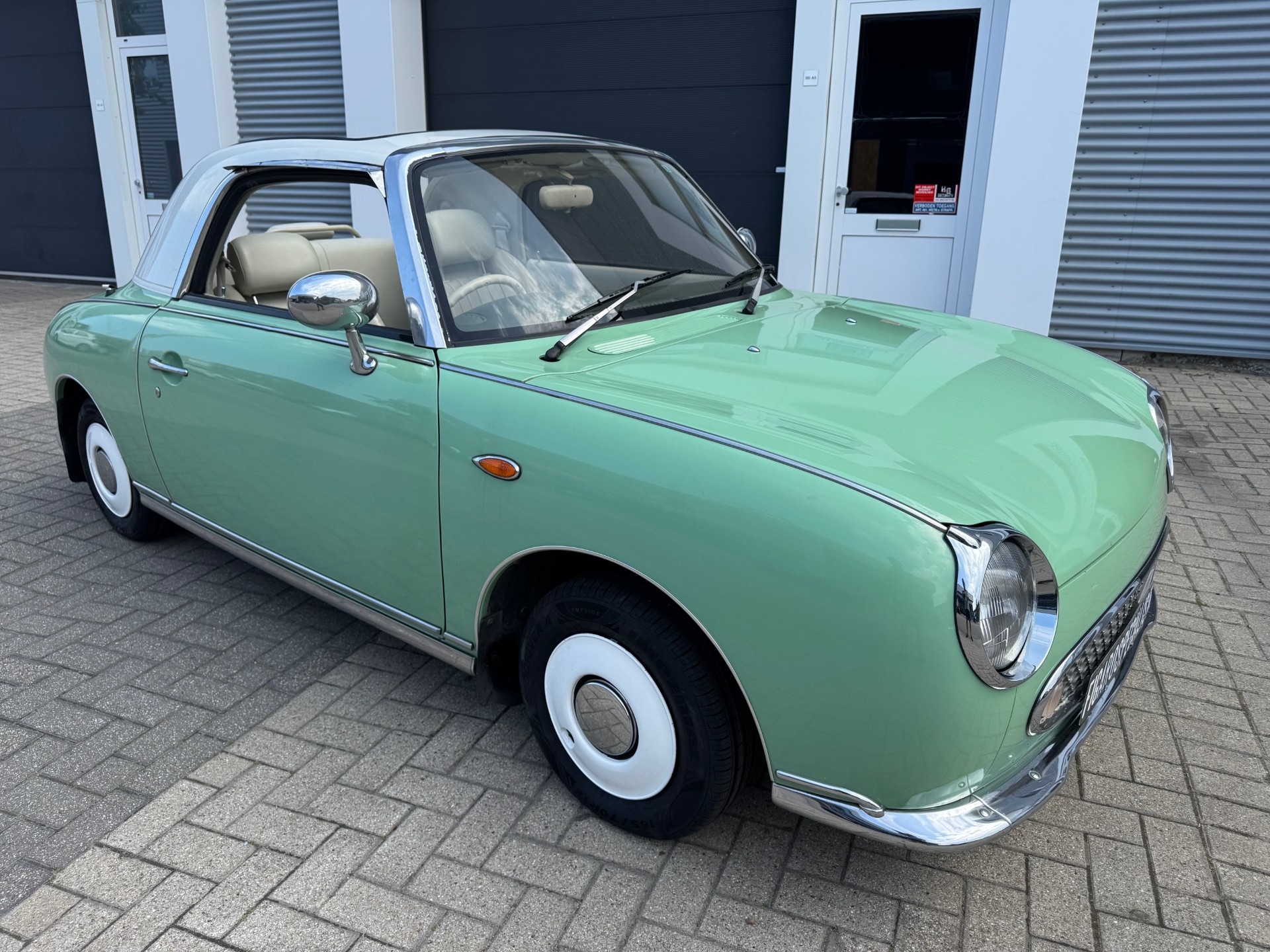 1991 Nissan 715 Figaro oldtimer te koop