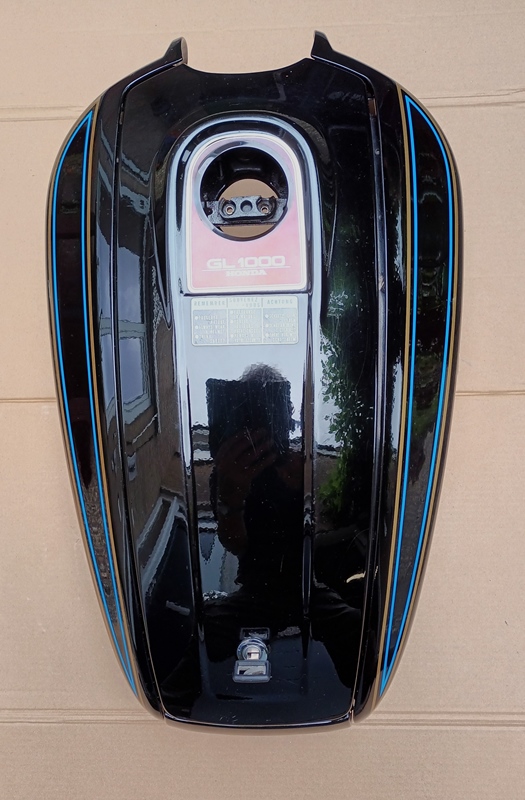 Complete dummytank en lakset Honda GL1000 te koop