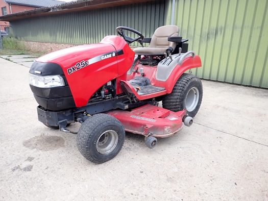 Case IH DX25E 25 HP 4WD Mini Magnum oldtimer tractor te koop