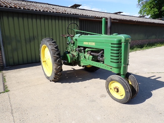 1947 John Deere B Styled  electric start oldtimer te koop