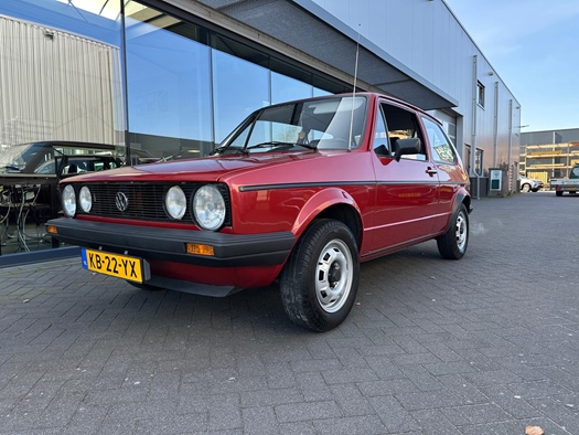 1983 Volkswagen Golf 1  1100 cc vier bak. oldtimer te koop