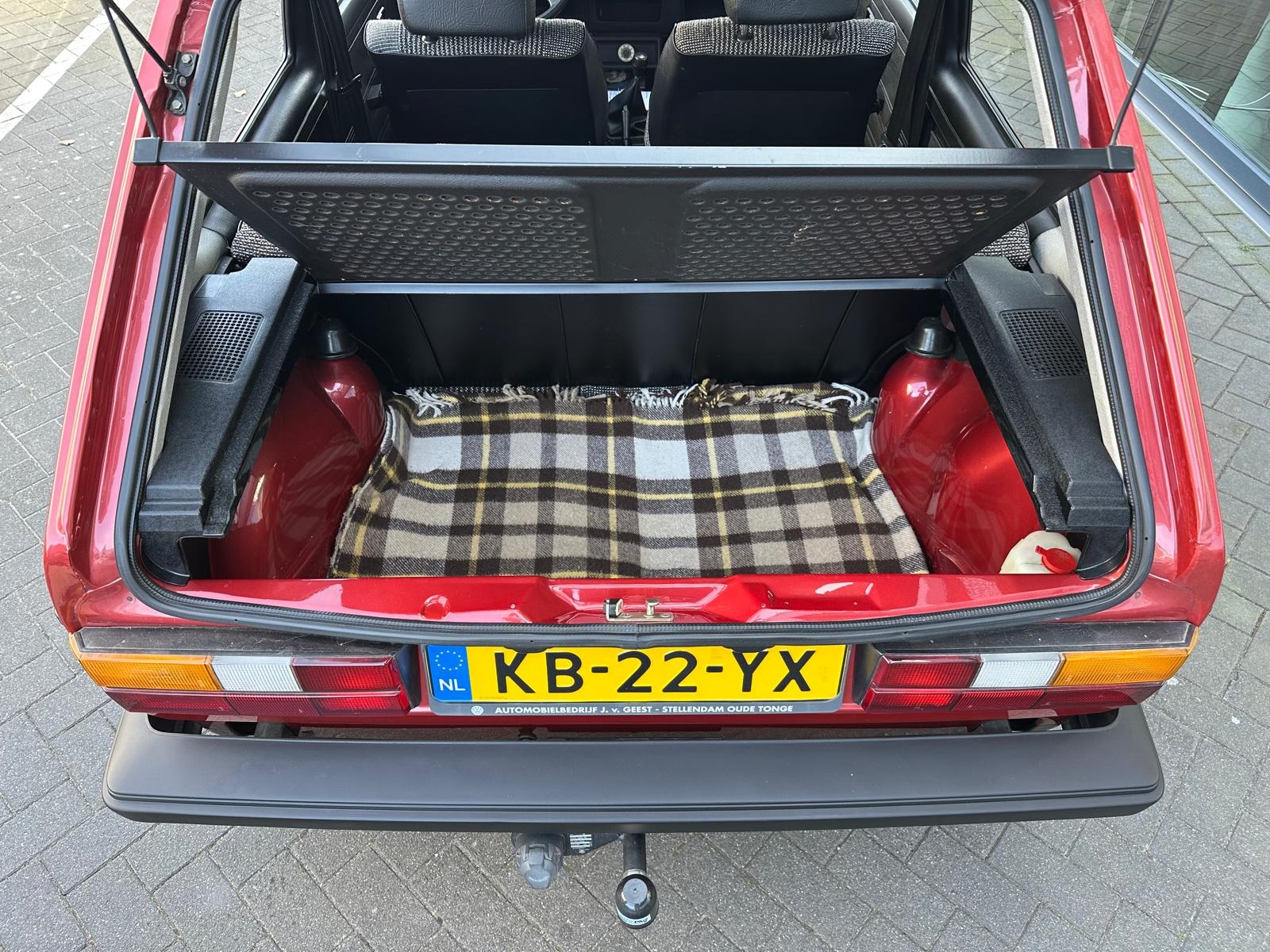 1983 Volkswagen Golf 1  1100 cc vier bak. oldtimer te koop