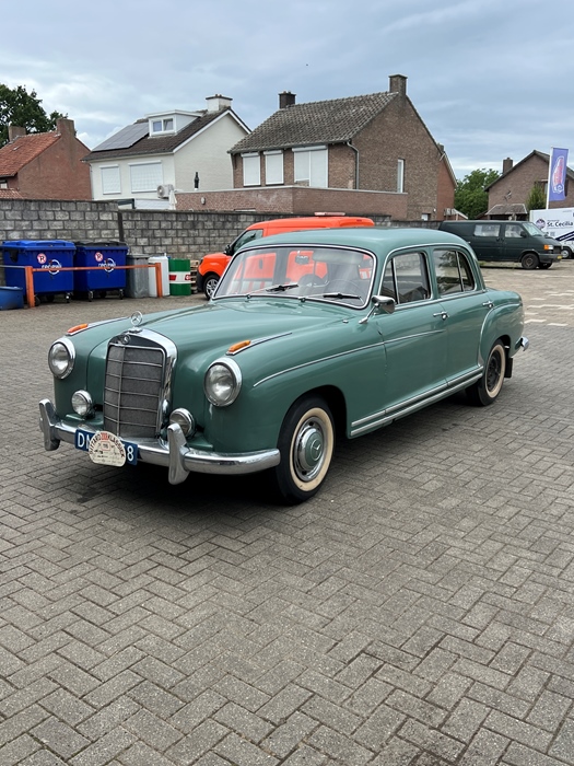 1959 Mercedes Ponton 220S oldtimer te koop