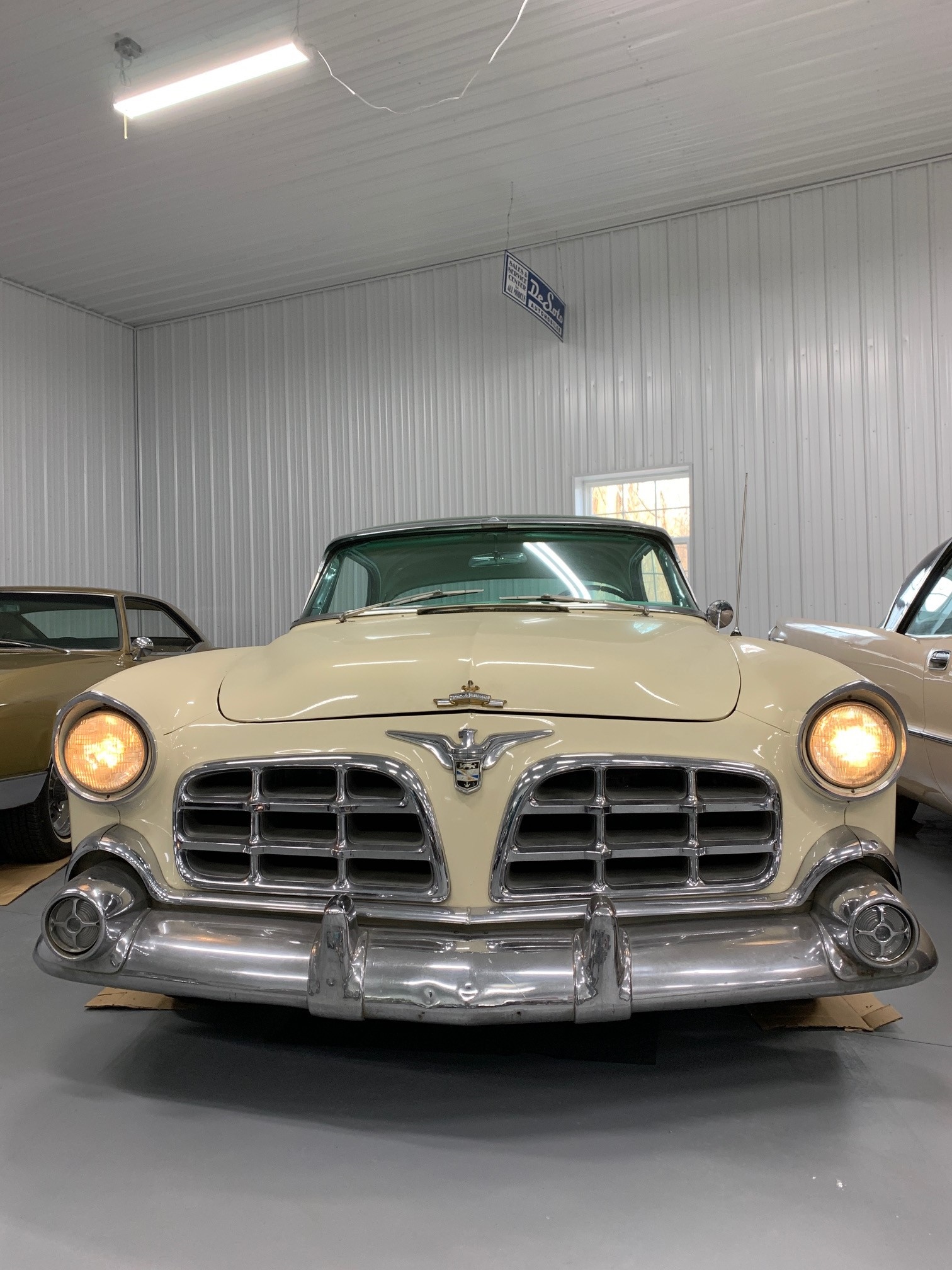 1956 Imperial coupe Southampton oldtimer te koop