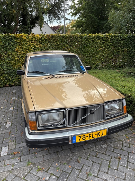 Volvo 264 GLE oldtimer te koop