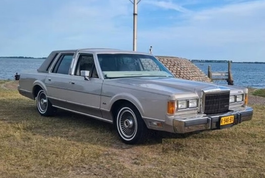 1989 Lincoln Towncar oldtimer te koop