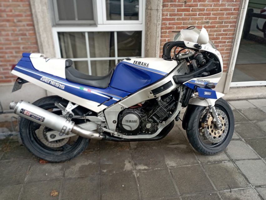 1987 Yamaha FZR 1000 Genesis  oldtimer motorfiets te koop