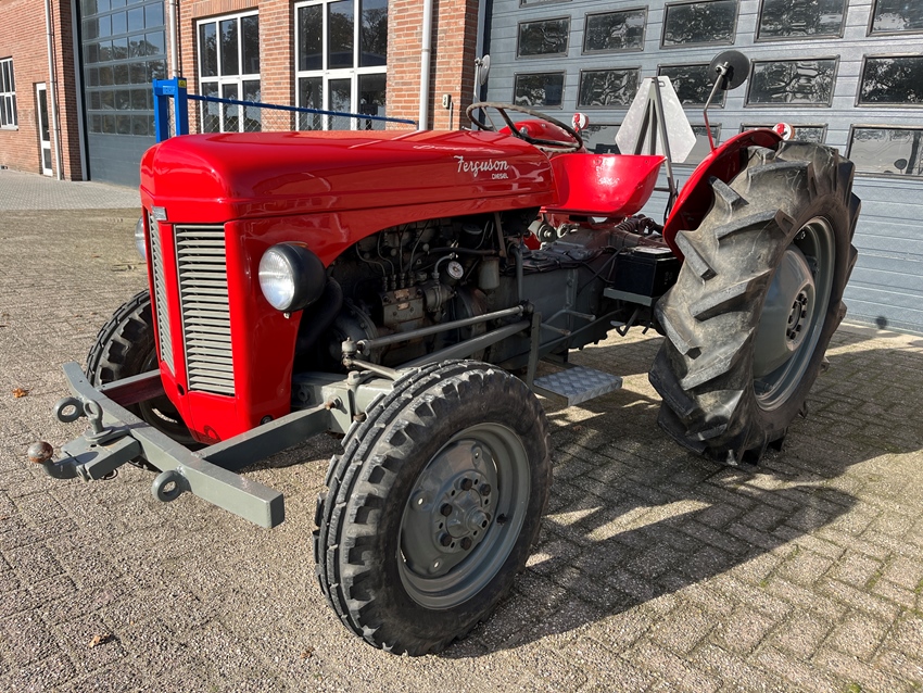 1955 Massey-Harris tef-20 oldtimer tractor te koop