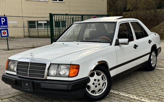 1987 Mercedes 300 E oldtimer te koop