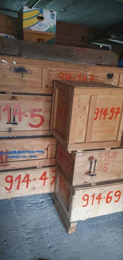 Enorme verzameling Porsche 914 onderdelen te koop