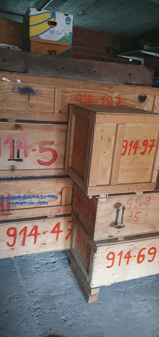 Enorme verzameling Porsche 914 onderdelen te koop