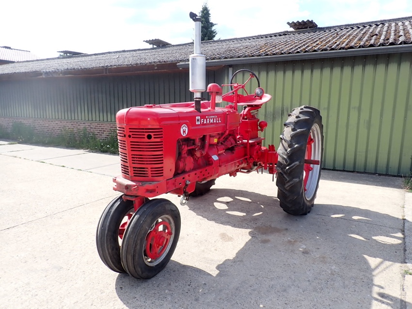 1954 International Farmall Super H oldtimer tractor te koop