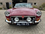 1972 MG Roadster, Damask Red oldtimer te koop