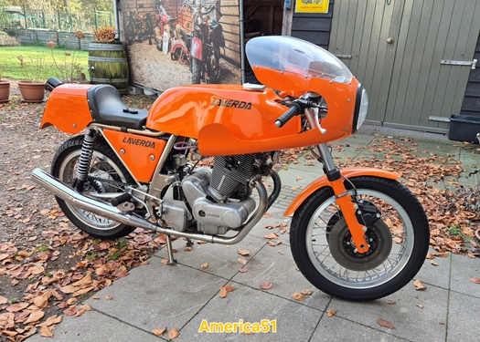 1975 Laverda 750 SFC replica  oldtimer motorfiets te koop