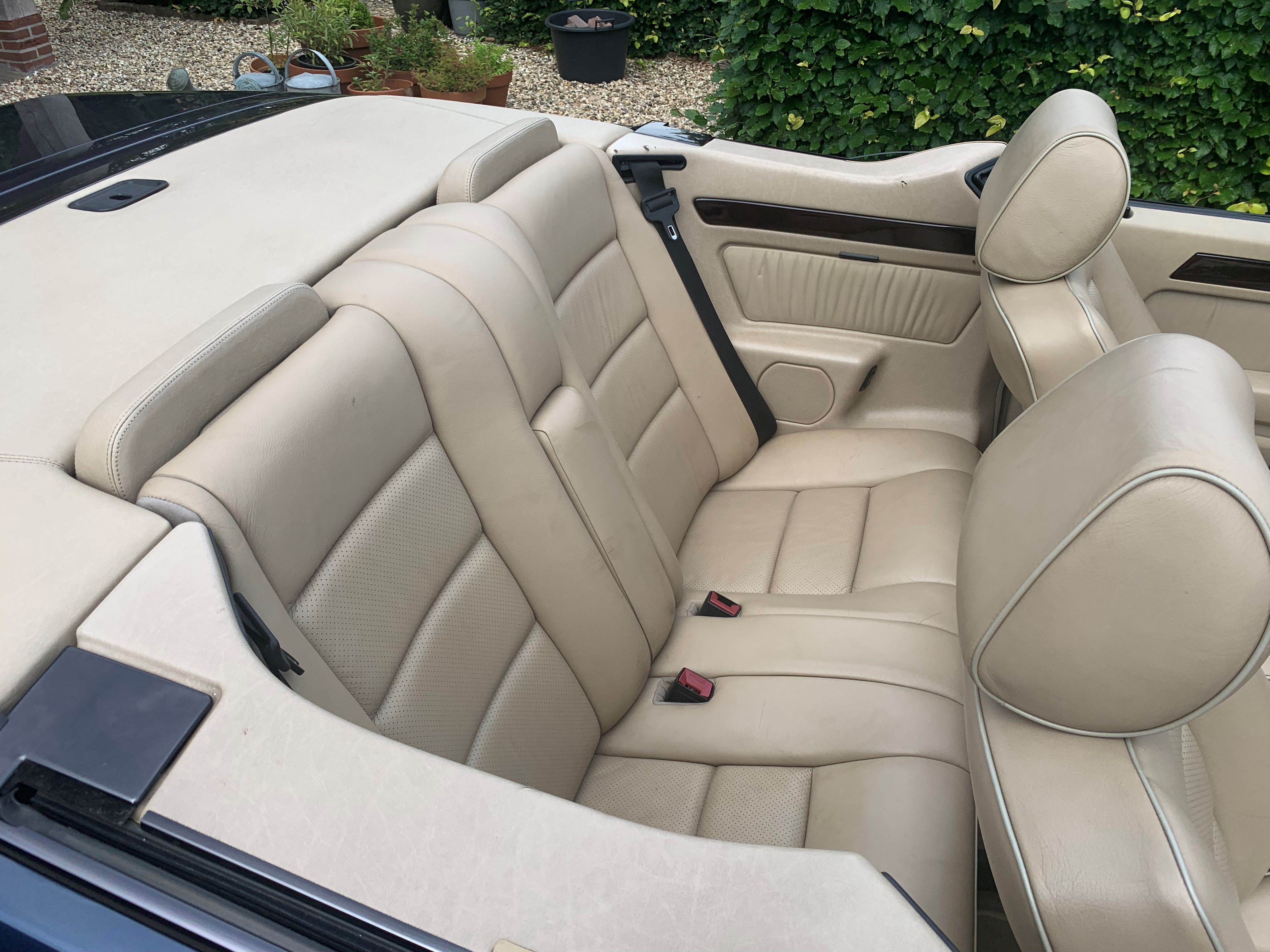 1995 Mercedes E320 W124 6CYL Full options  oldtimer te koop