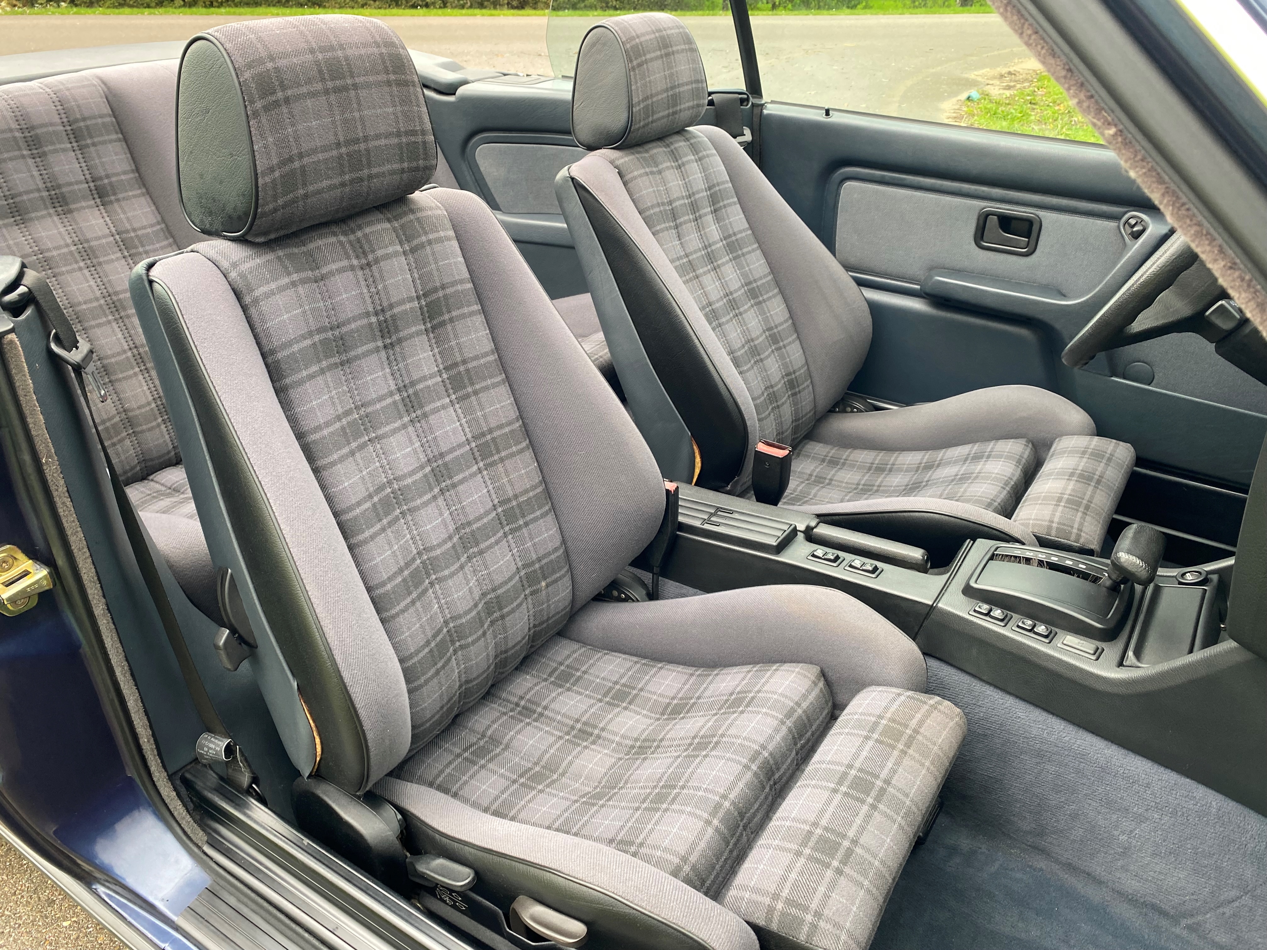 1989 BMW E30 320i CABRIOLET oldtimer te koop