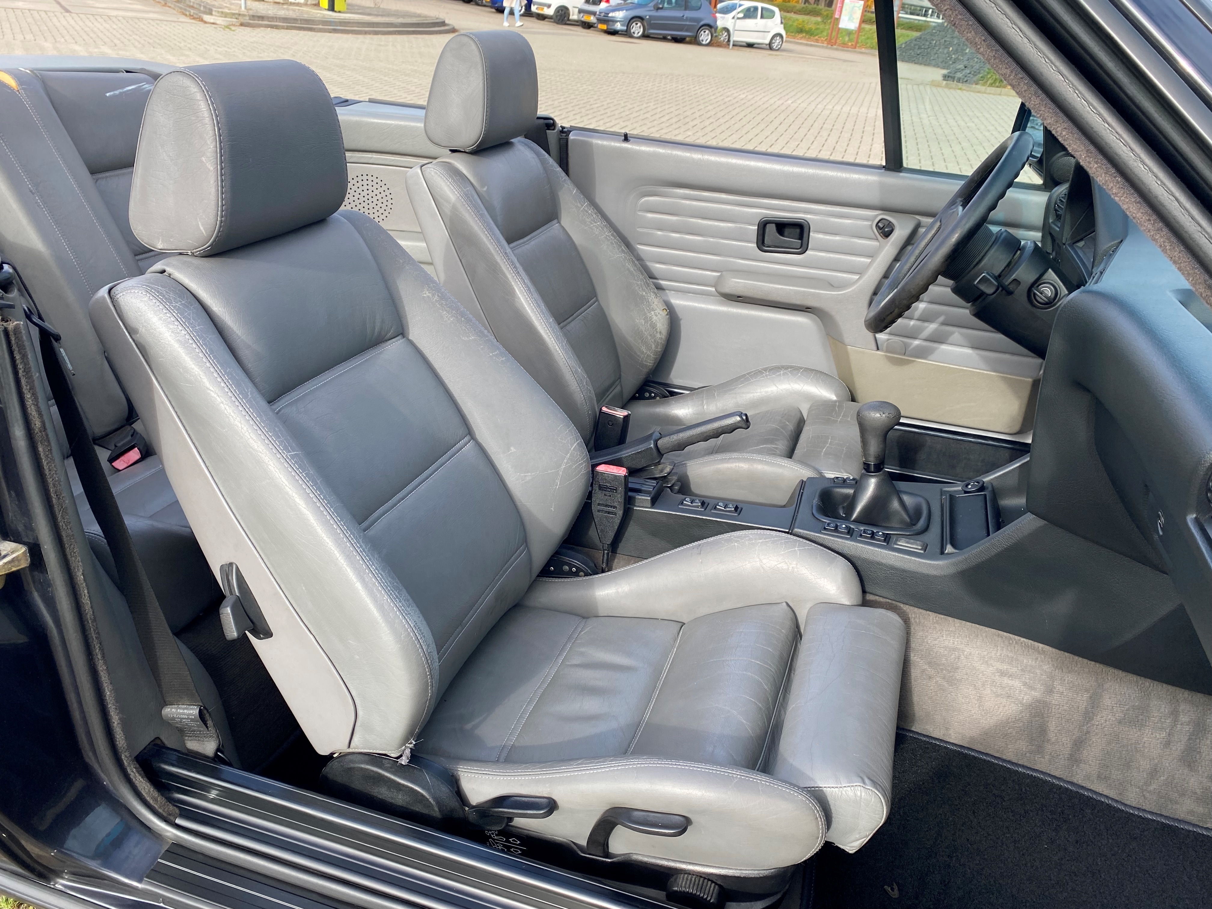 1991 BMW E30 318i cabriolet  oldtimer te koop