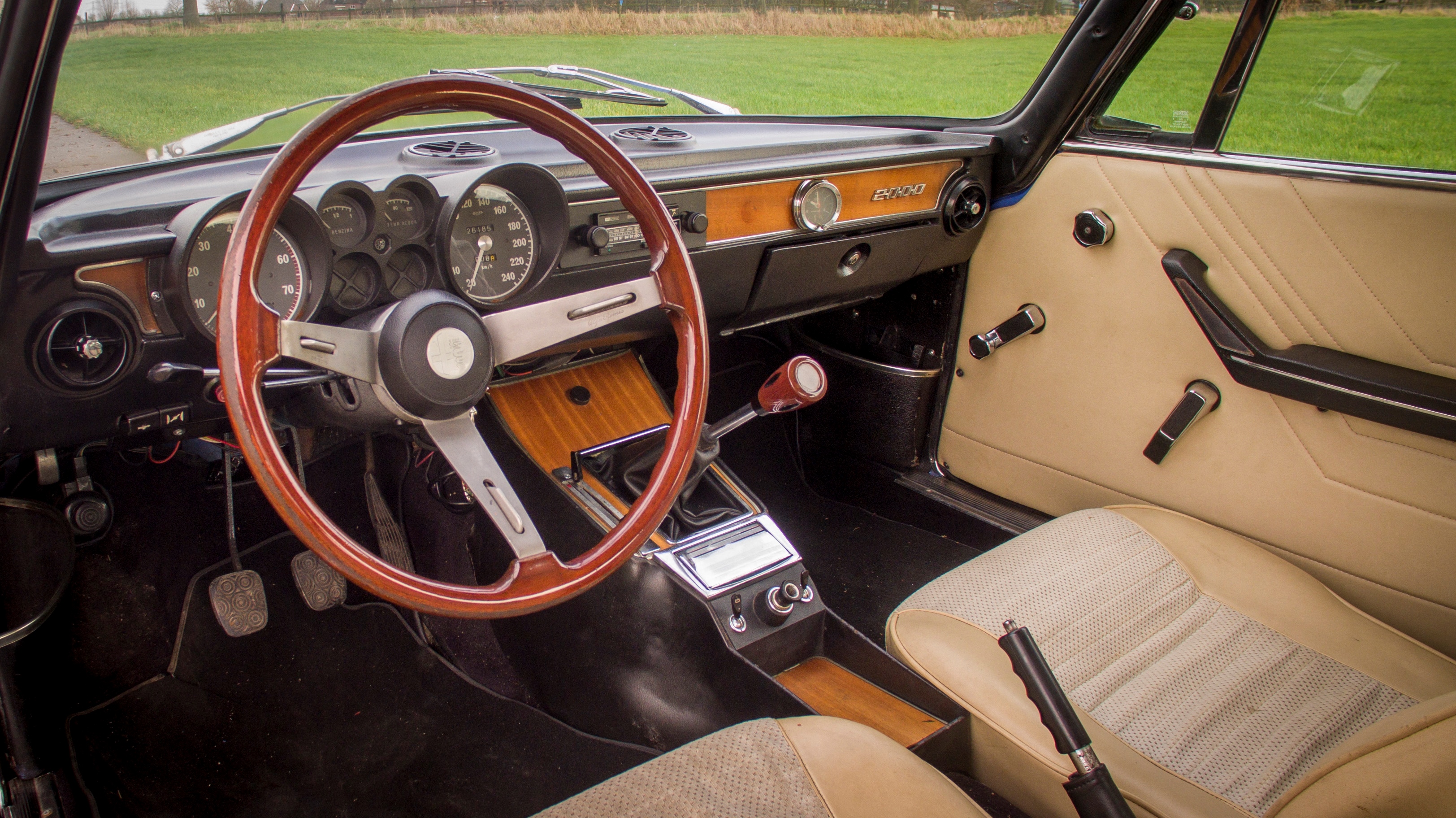 1975 Alfa Romeo GTV GT 2000 Bertone oldtimer te koop