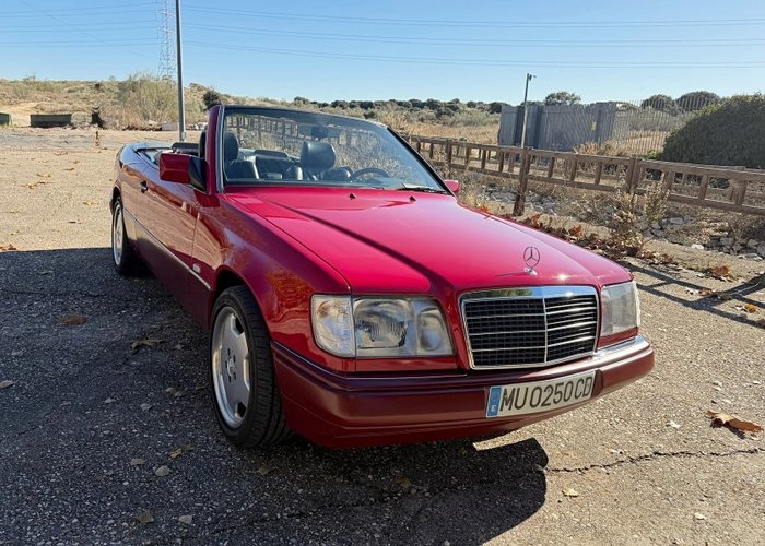 1994 Mercedes E 220 Cabriolet oldtimer te koop
