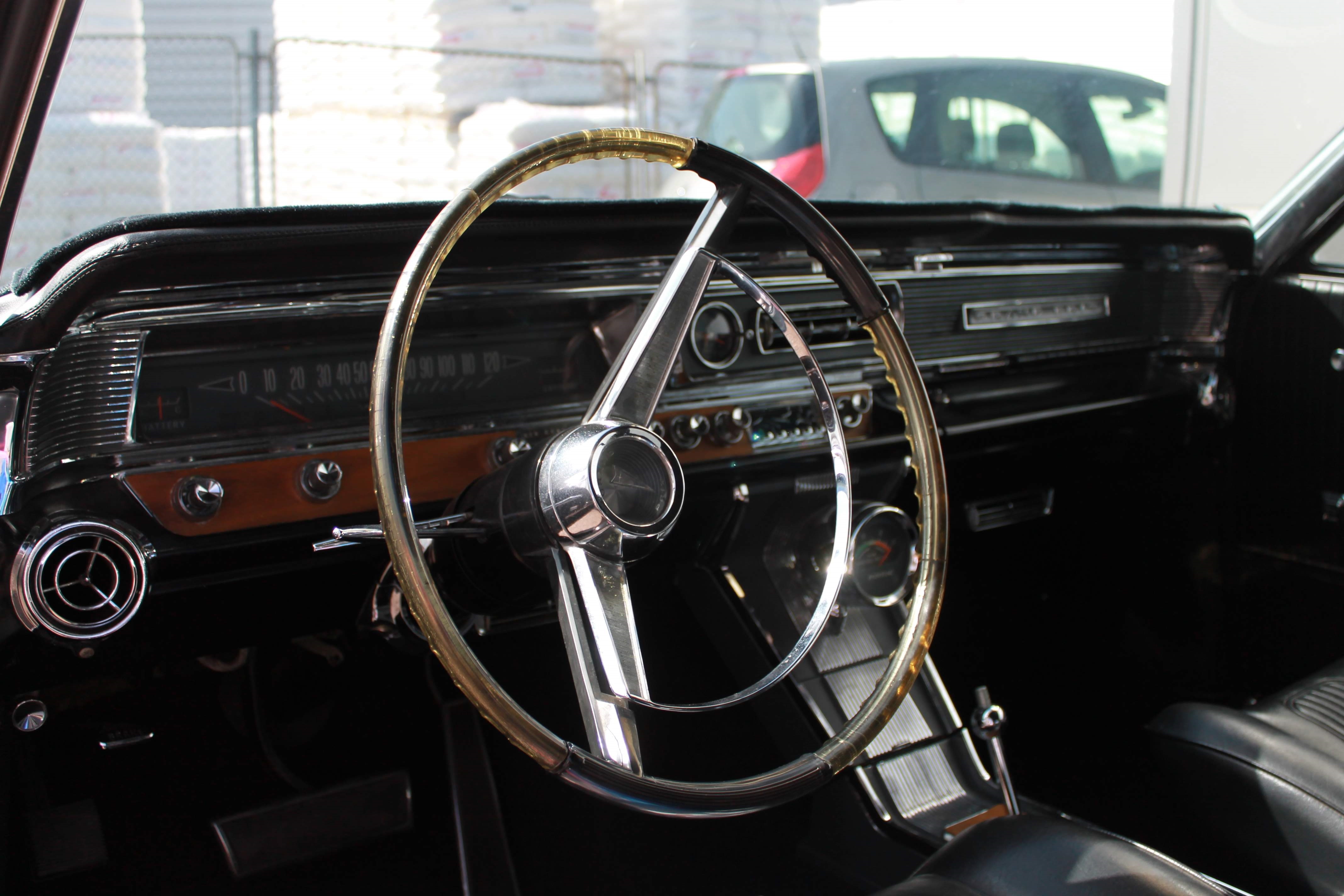 1964 Pontiac Grand Prix Coupé 389 CI V8 oldtimer te koop