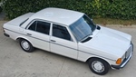 1977 Mercedes 250 W123 oldtimer te koop