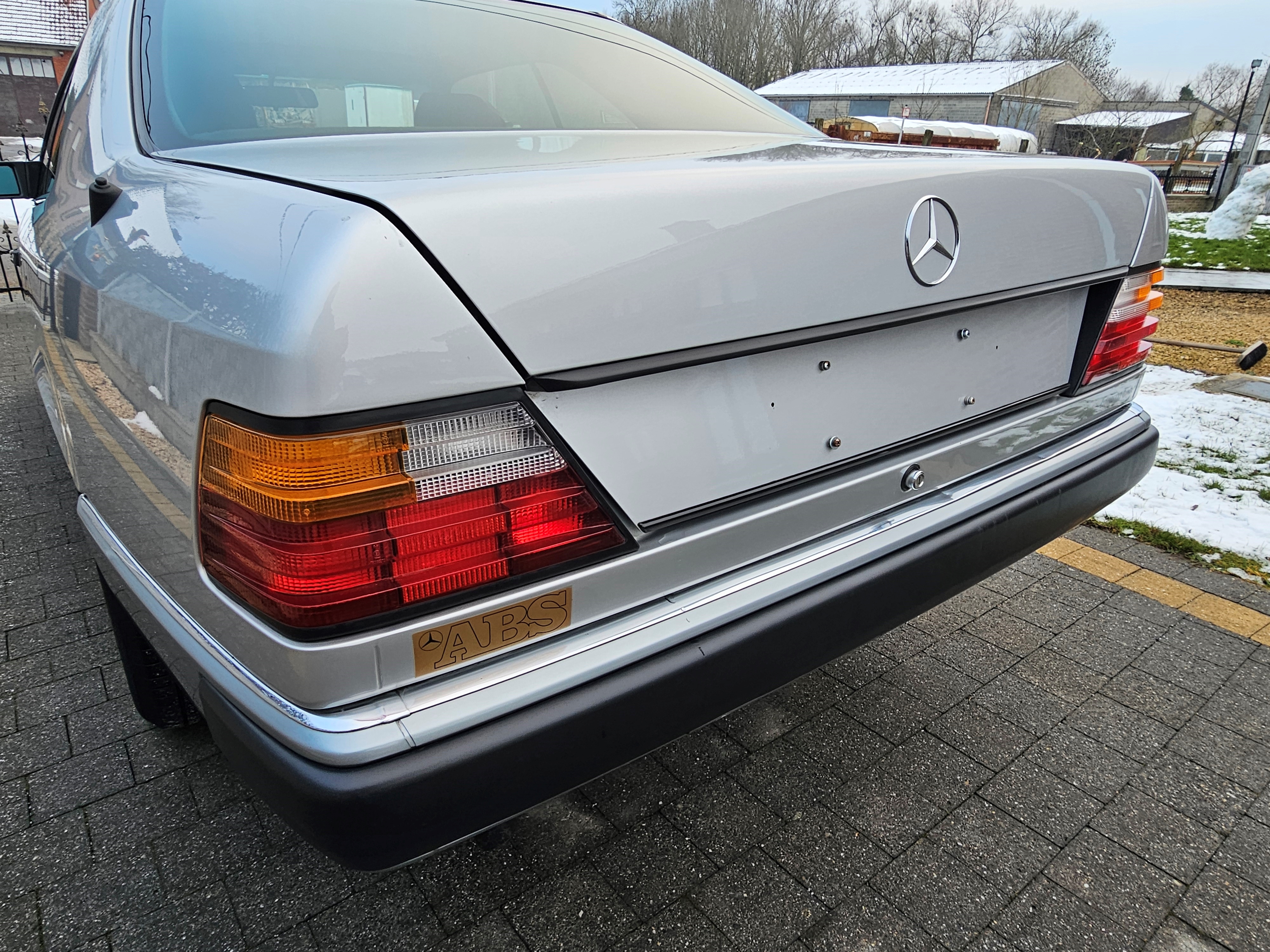 1991 Mercedes 230CE oldtimer te koop