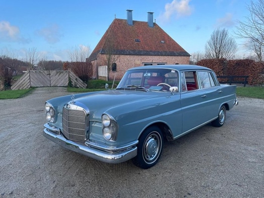 1961 Mercedes 220 SE oldtimer te koop