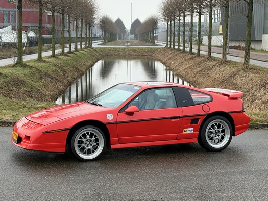 1987 Pontiac Fiero GT V6 Fastback oldtimer te koop