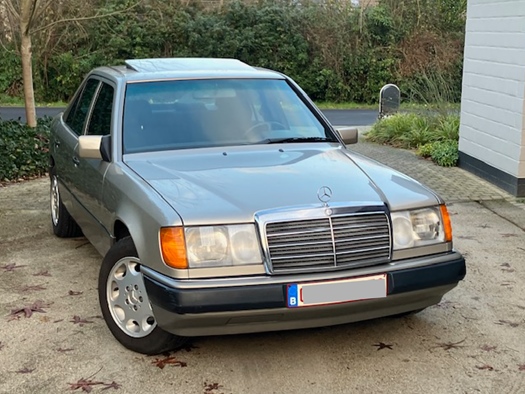 1991 Mercedes 230E oldtimer te koop