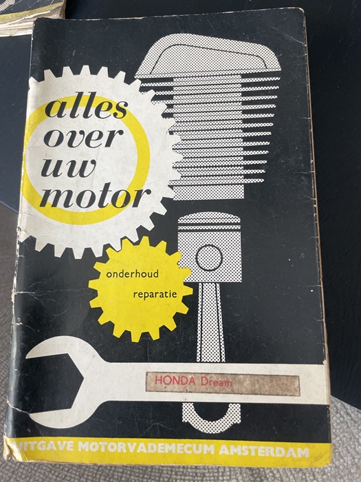 naslagwerk; werkplaatshandboekje te koop