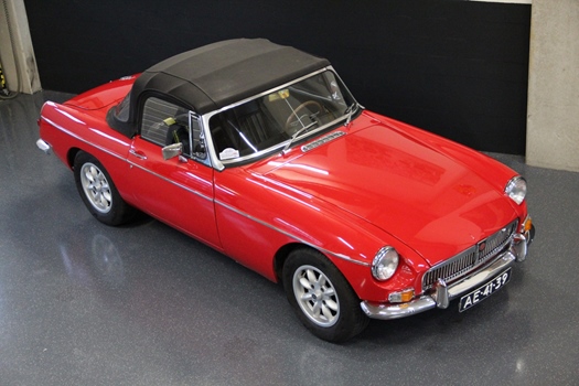1966 MG B Roadster 1.8 Steeldash oldtimer te koop