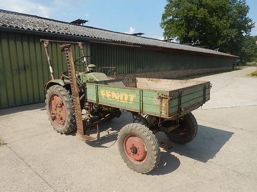 1961 Fendt F220GT with sickle-bar mower oldtimer tractor te koop