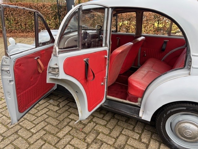 1966 Morris Minor Saloon oldtimer te koop