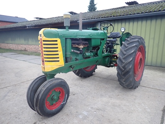 1951 Oliver 77 six cylinder oldtimer te koop