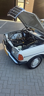 1983 Mercedes W123 oldtimer te koop