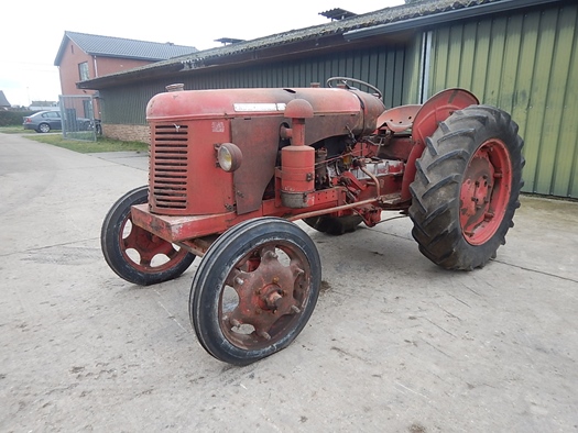 1959 David Brown 25 or P25, Petrol or TVO oldtimer te koop