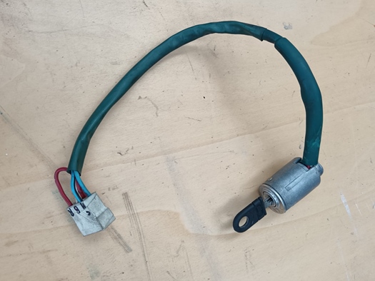 Antitheft switch Ferrari Mondial and F355 te koop