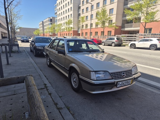 1986 Opel Senator oldtimer te koop