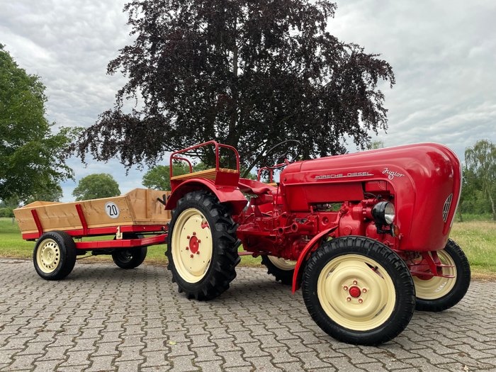 1959 Porsche JUNIOR 108 + Trailer oldtimer tractor te koop